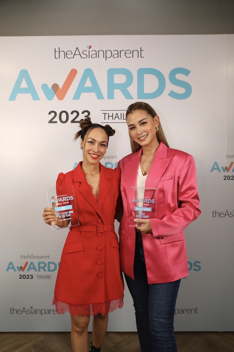 วิกกี้-ซาร่า รับรางวัล theAsianparent Awards 2023  คอมมูนิตี้ออนไลน์ของครอบครัวอันดับ 1 ในอาเซียน  เผยโฉมสุดยอดแบรนด์ยอดนิยมขวัญใจแม่และเด็กในไทย