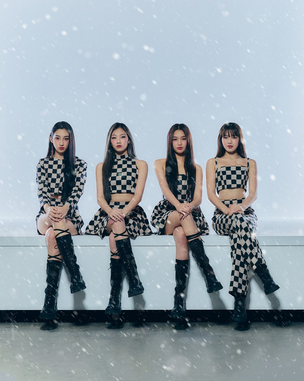 สุดฉ่ำ  4 สาว “ALALA”  จัดเต็ม  ซิงเกิลใหม่  “ALALA (To The Top)”   ส่งท้ายอัลบั้ม  BABY MVP