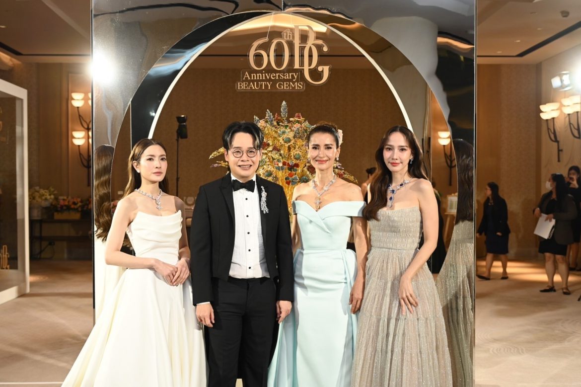 อั้ม-แอน-แอฟ สวยฉ่ำ สวยแพง เอเลแกนซ์ลุค ร่วมงานฉลองครบรอบ 60 ปี บิวตี้เจมส์ โชว์ความงดงามไฮจิวเวลรี่แบรนด์ไทย 